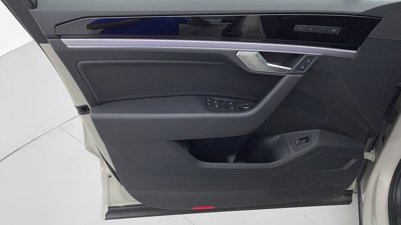 Volkswagen Touareg R LINE 3 | Zero Down Payment | Free Home Test Drive