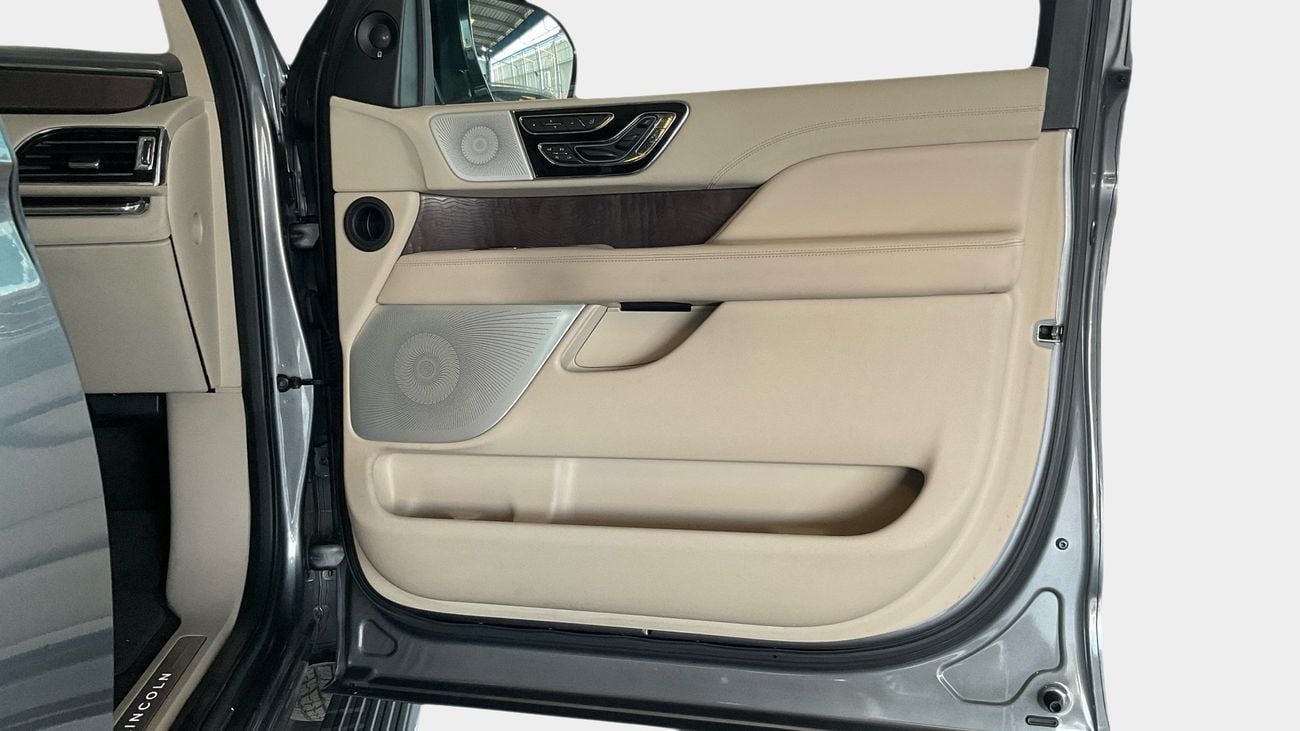 Lincoln Navigator Reserve 3.5L Reserve | Guaranteed Warranty | 0 Down Payment