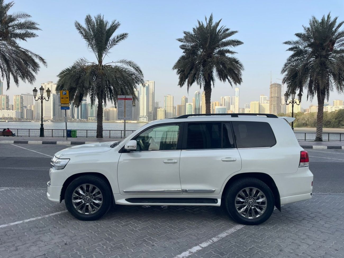 Toyota Land Cruiser Sahara 2021 Model RHD DIESEL ENGINE FULL OPTION