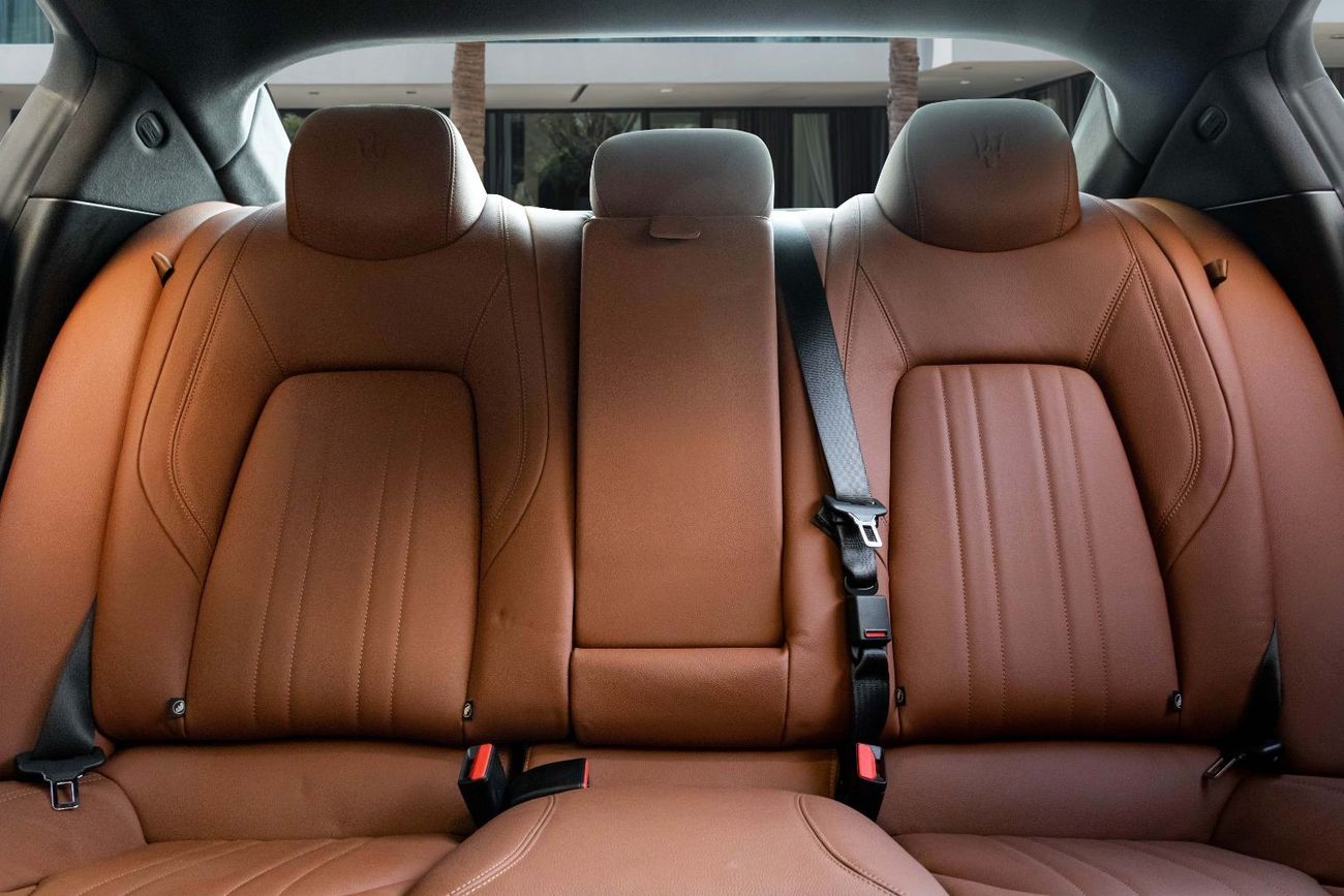 مازيراتي جيبلي Hybrid | 2,937 P.M  | 0% Downpayment | Superb Condition