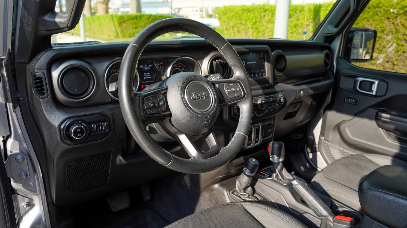 Jeep Wrangler Sahara 3.6L A/T (4 Seater)