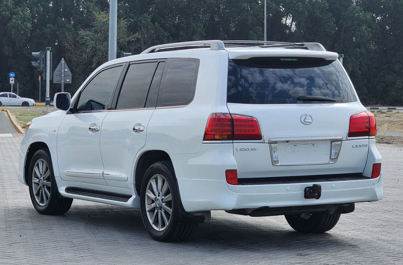 لكزس LX 570 GCC