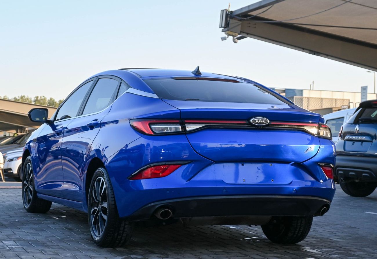 جاك J7 جاك J7 - 2023 - تيربو - خليجي - كاملة المواصفات - خالية من الحوادث - 1.5 لتر - حالة ممتازة