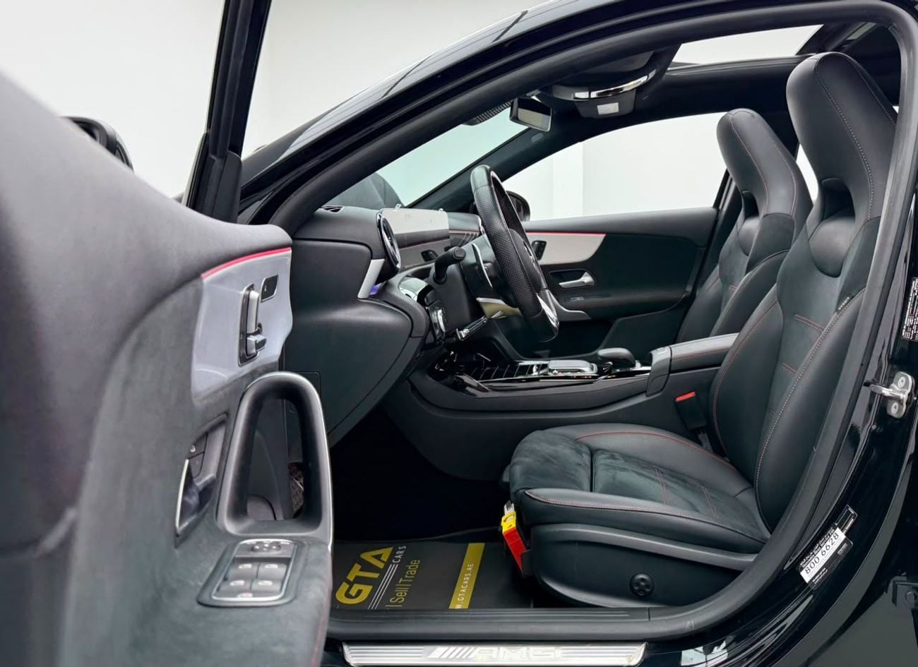 Mercedes Benz A35 AMG 4MATIC PREMIUM 2023 Mercedes Benz A35 AMG 4Matic, 2028 MB Warranty + Service Pack, Full MB Service History, GCC