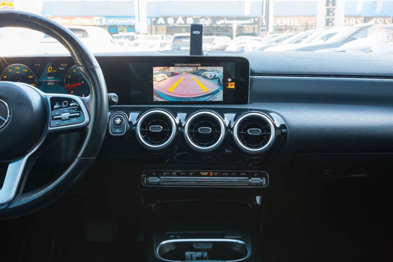 Mercedes Benz A220 STD (NON GCC) Mercedes A220 2019 (Black) 90,261 KM
