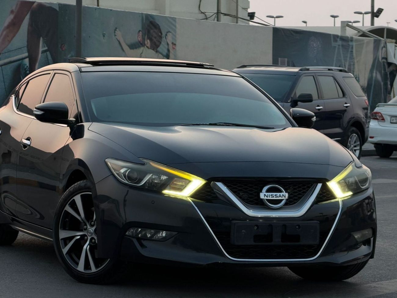 Nissan Maxima SV 3.5L Luxury and top condition