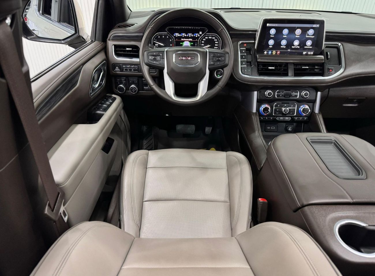 جي أم سي يوكون 2021 GMC YUKON SLT, Nov 2024 GMC Warranty, Full GMC Service History, Excellent Condition, GCC