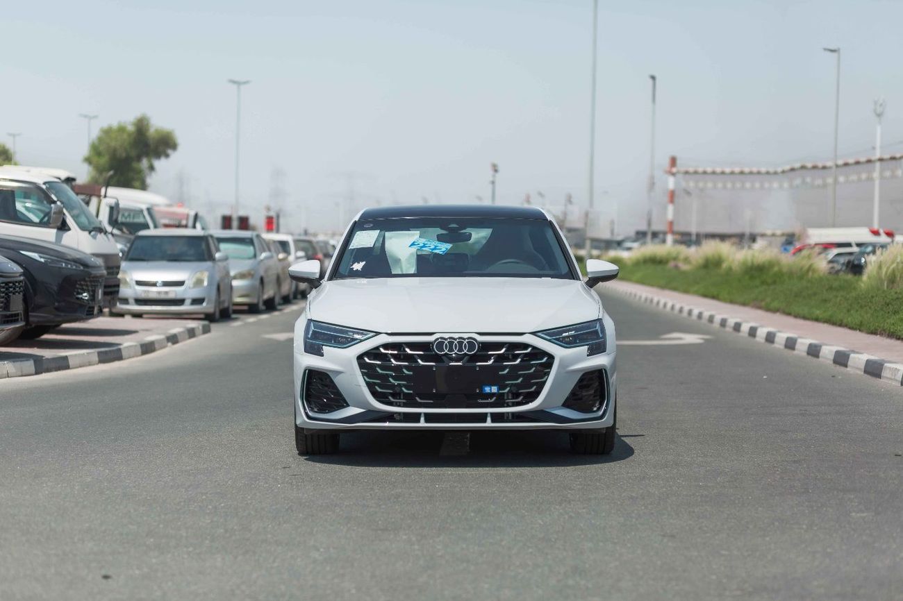 أودي A3 35 TFSI S-LINE