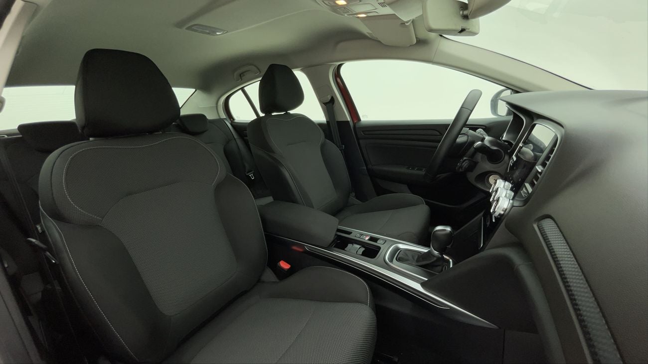 Renault Megane PE 1.6 | Zero Down Payment | Home Test Drive