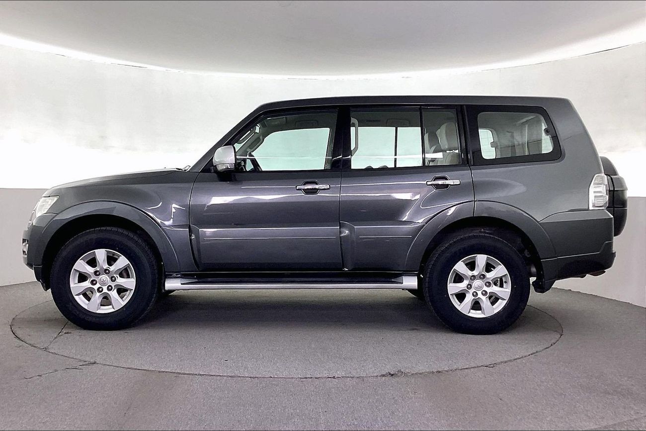 ميتسوبيشي باجيرو GLS Midline | National Day Celebration | شامل الضمان | 0 ﺪﻔﻋﺓ ﺃﻮﻟﻯ