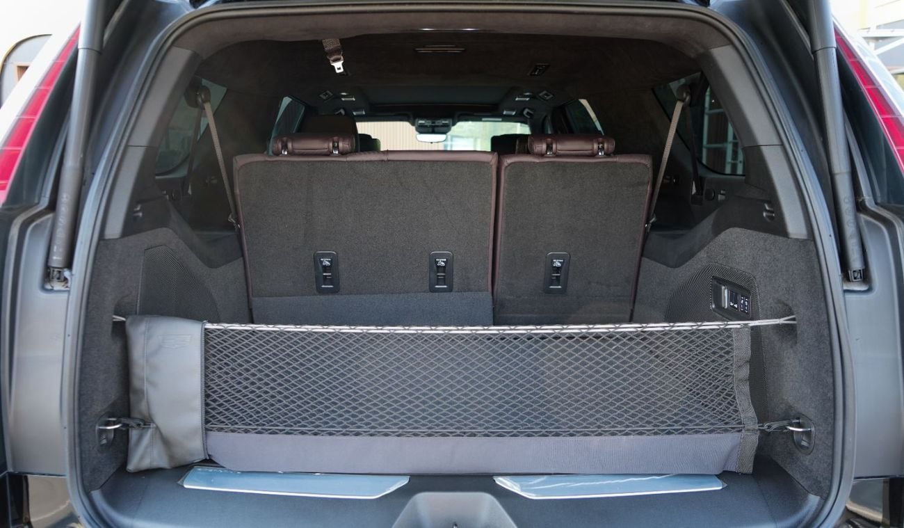Cadillac Escalade ESV GCC Specs with dealership warranty and service