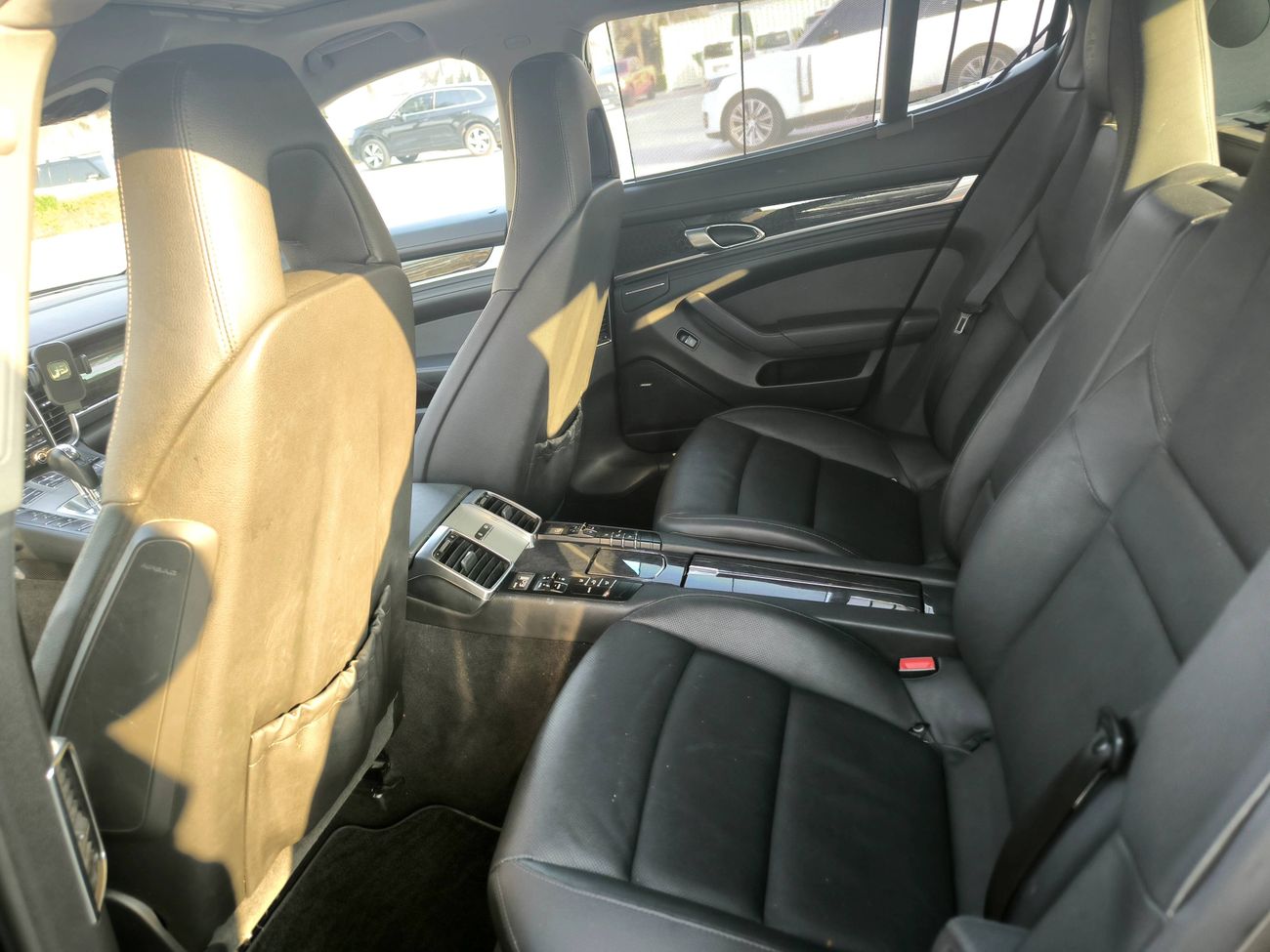 Porsche Panamera S 4.8L