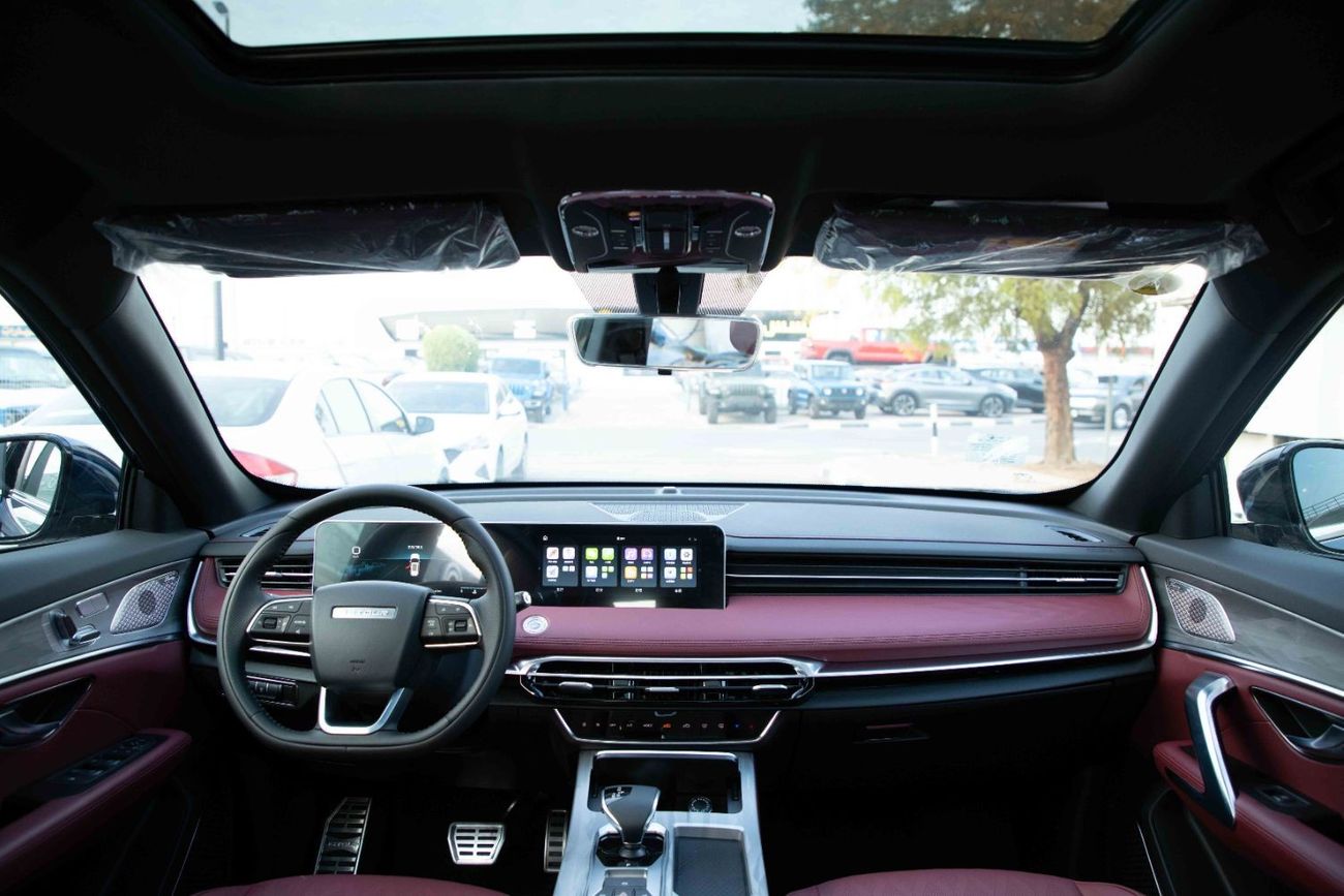 جيتور X70 2023 جيتور X70 بلس يونجزي SUV 1.5 - أزرق من الداخل أحمر