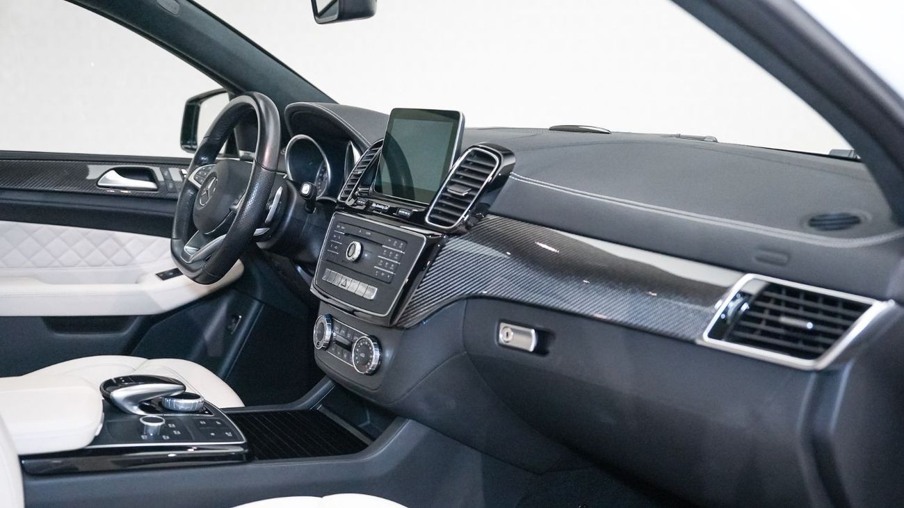 Mercedes-Benz GLE 43 AMG Coupe - AED 4,240 P/M - 2 Years Warranty