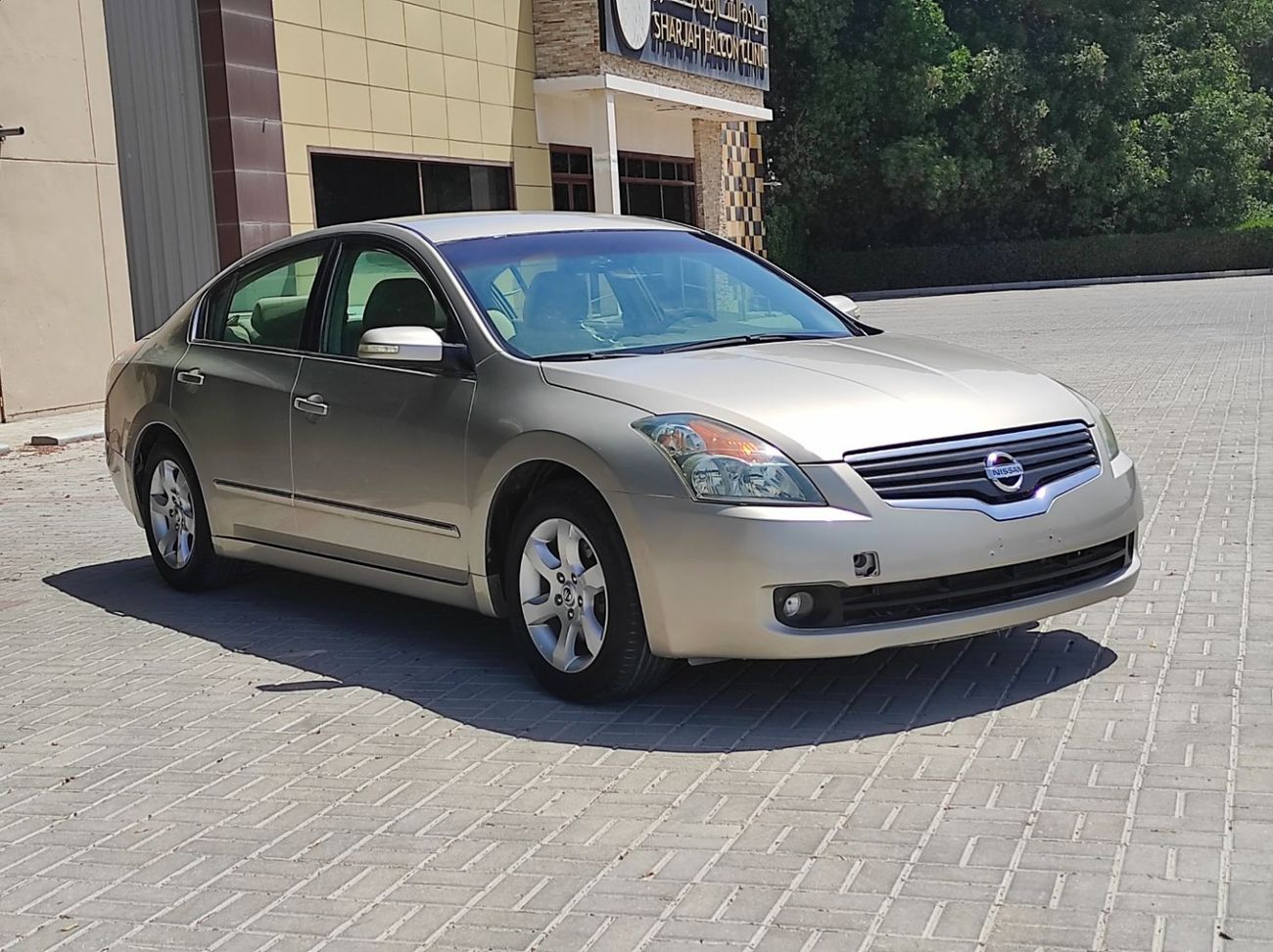 Nissan Altima Nissan Altima 2009 Gcc V4 full automatic Frist owner