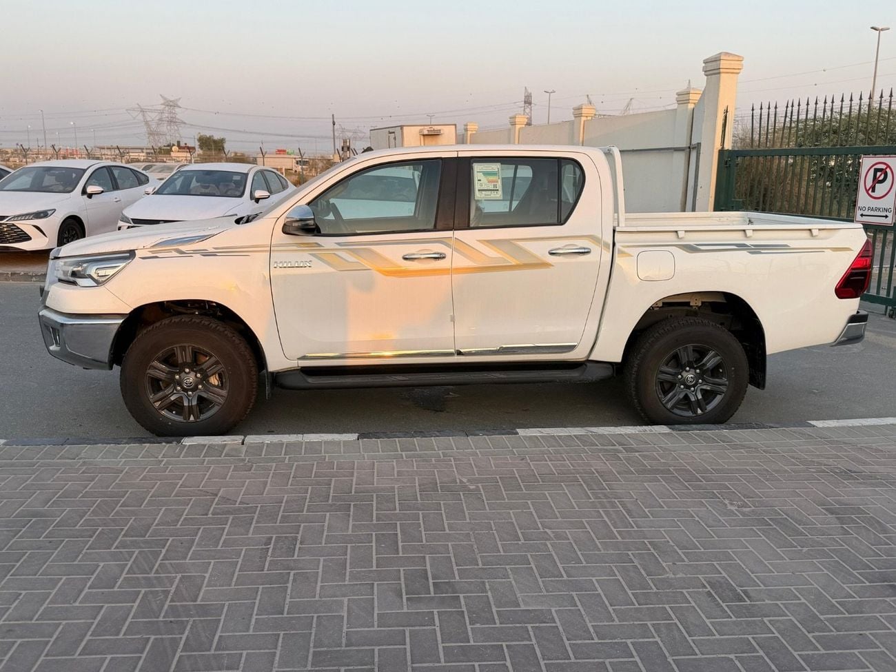 Toyota Hilux Hilux 2.7 AT 2025 GCC key start