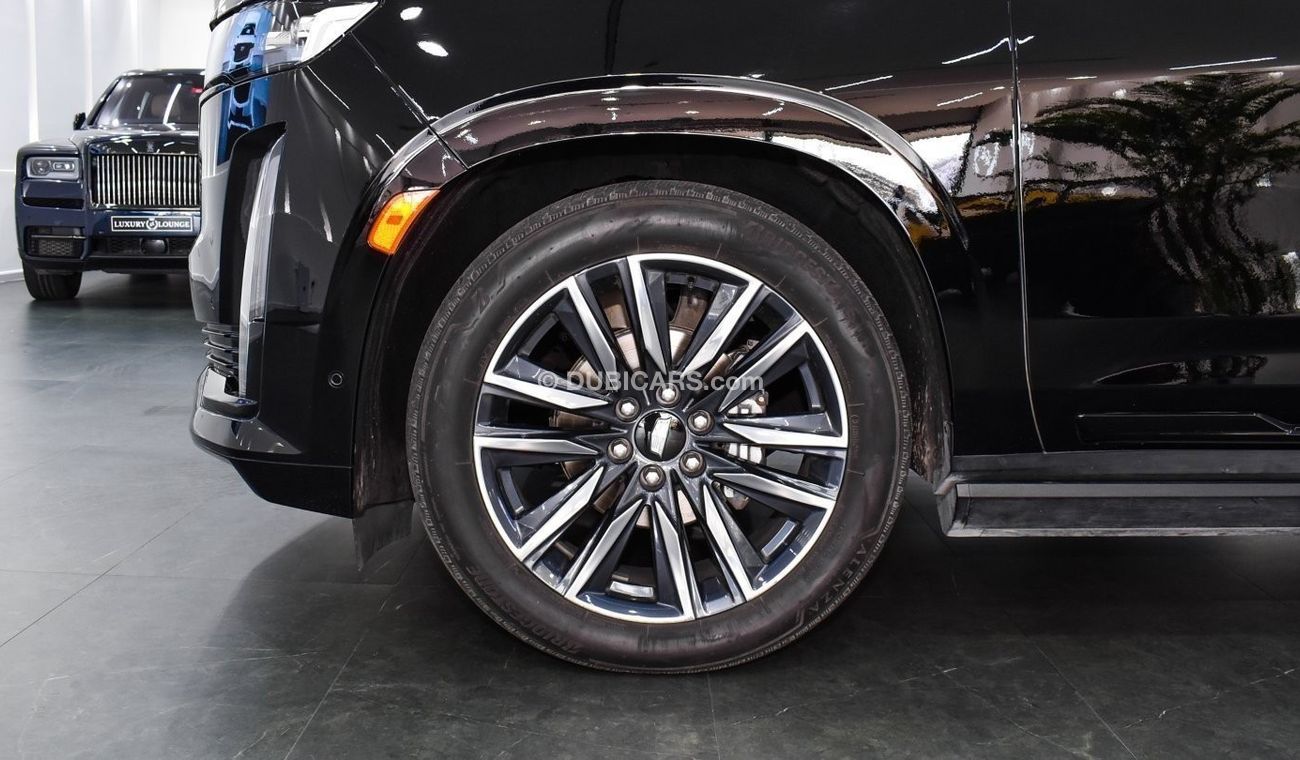 Cadillac Escalade CADILLAC ESCALLADE 600 SPORT PLATINUM 2023 GCC UNDER WARRANTY AND SERVICE CONTRACT