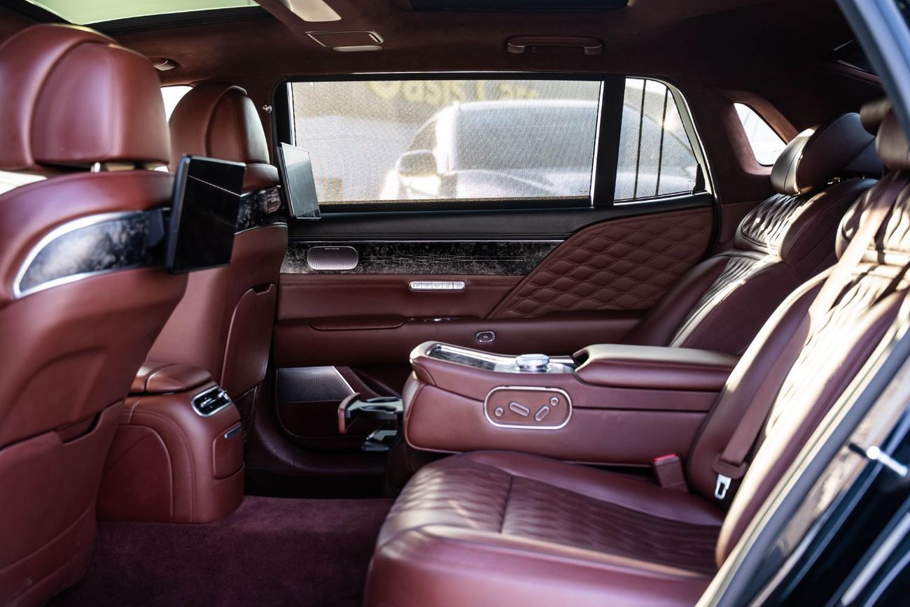 جينيسس G90 Royal AWD 2023 GCC Low Mileage 3.5L V6