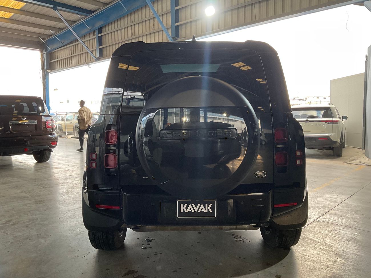 Land Rover Defender P400 90 SE | Guaranteed Warranty | 0 Down Payment