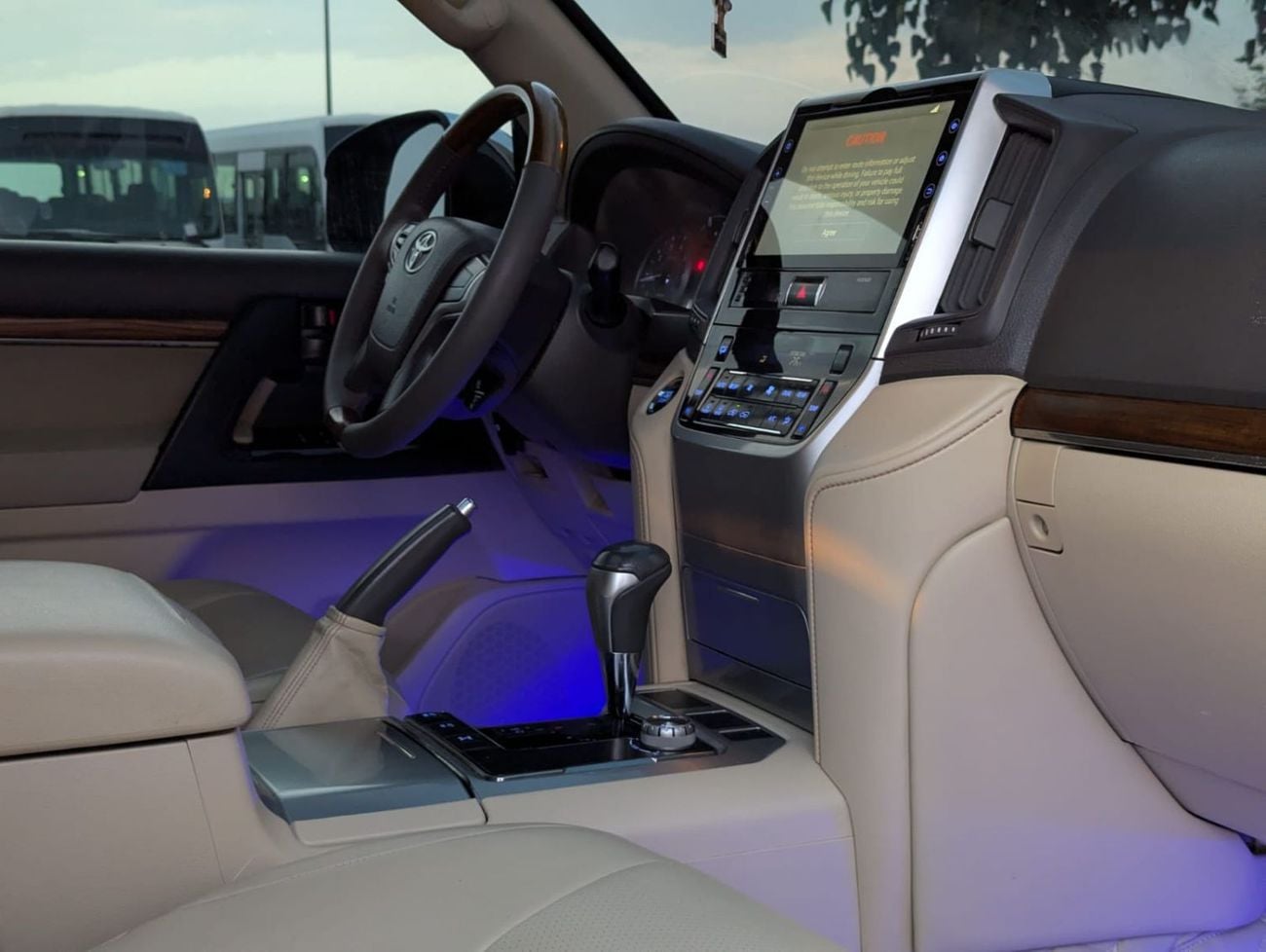 تويوتا لاند كروزر Toyota Landcruiser 2016 facelifted 2025 LHD golden colour