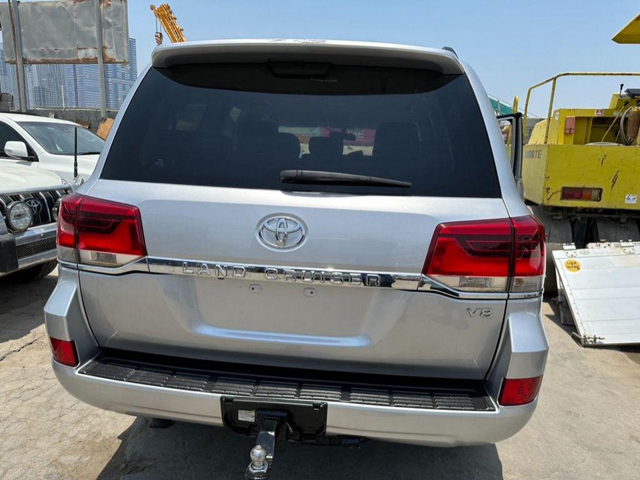 تويوتا لاند كروزر DIESEL 4.5 LITER ,RIGHT HAND DRIVE AUTOMATIC