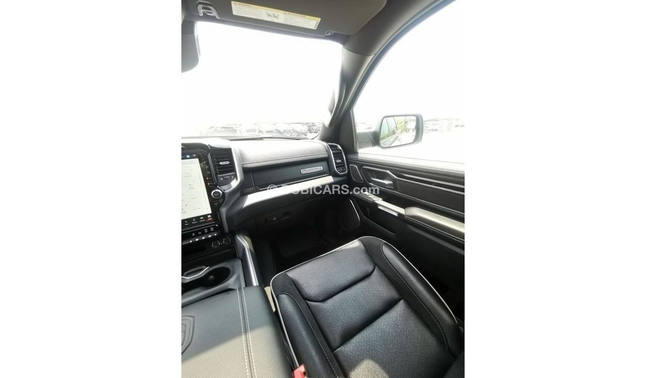 RAM 1500 Dodge RAM Laramie - 2022 - Grey