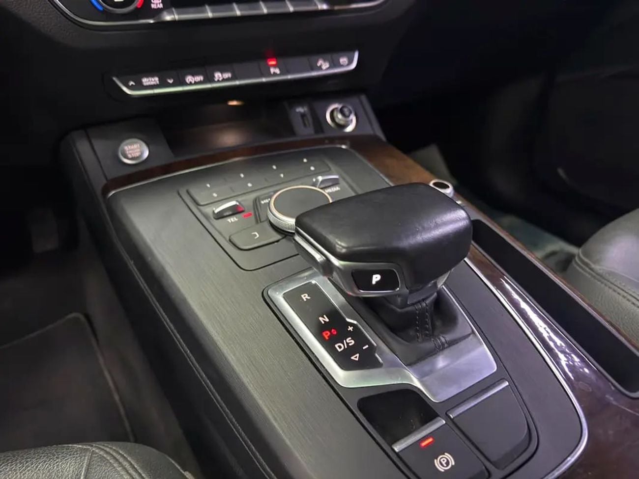 أودي Q5 45 TFSI American Specs - Low Mileage Luxury SUV