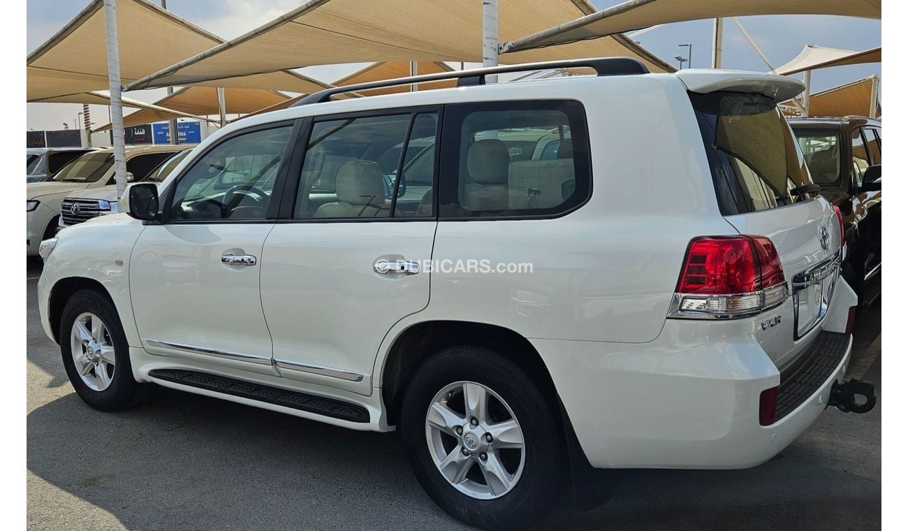 Toyota Land Cruiser 2010 vxr v8