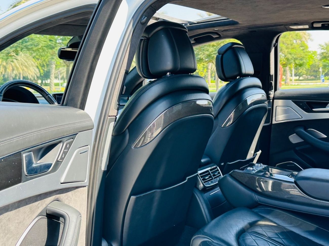 Audi S8 TFSI quattro S-Line 4.2L AUDI S8 MODEL 2014 QUATTRO S LINE FULL OPTION