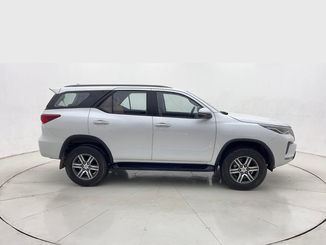 Toyota Fortuner EXR 2.7L (160 HP) 2.7L 2024 | 0 DP | 1480/Month | 30 Day Return | Service History