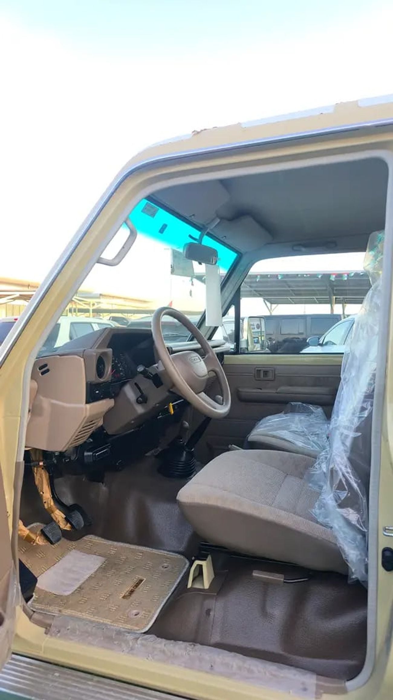 Toyota Land Cruiser 70 LC79 LX - GCC Specs - Reliable Workhorse