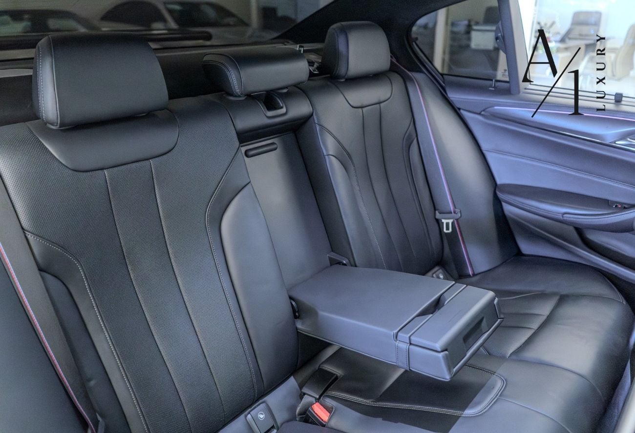 BMW M5 Std 4.4L 2018 BMW M5, Full Service History In Bmw, Fully Loaded, GCC Specs