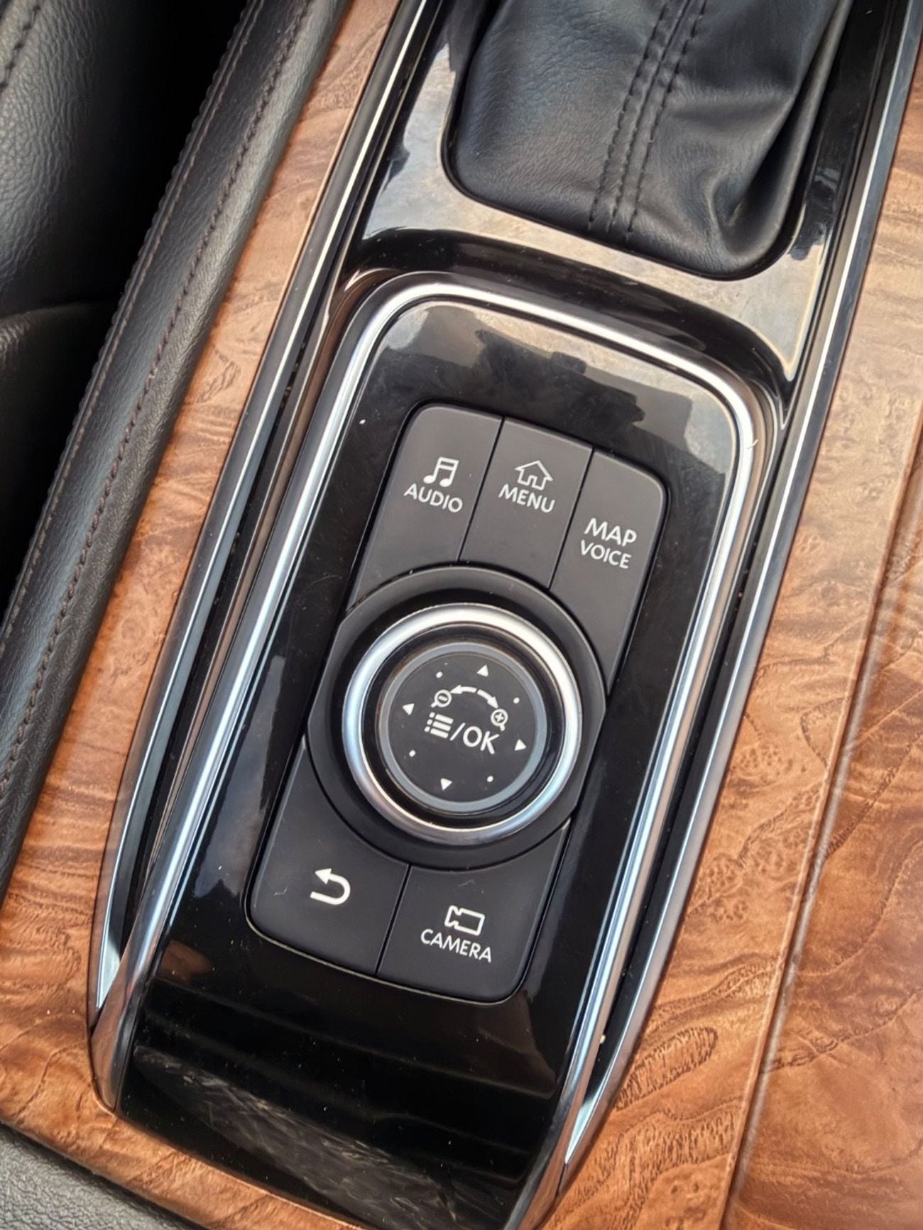 Nissan Armada SL full option Sunroof, 360 cameras 2022