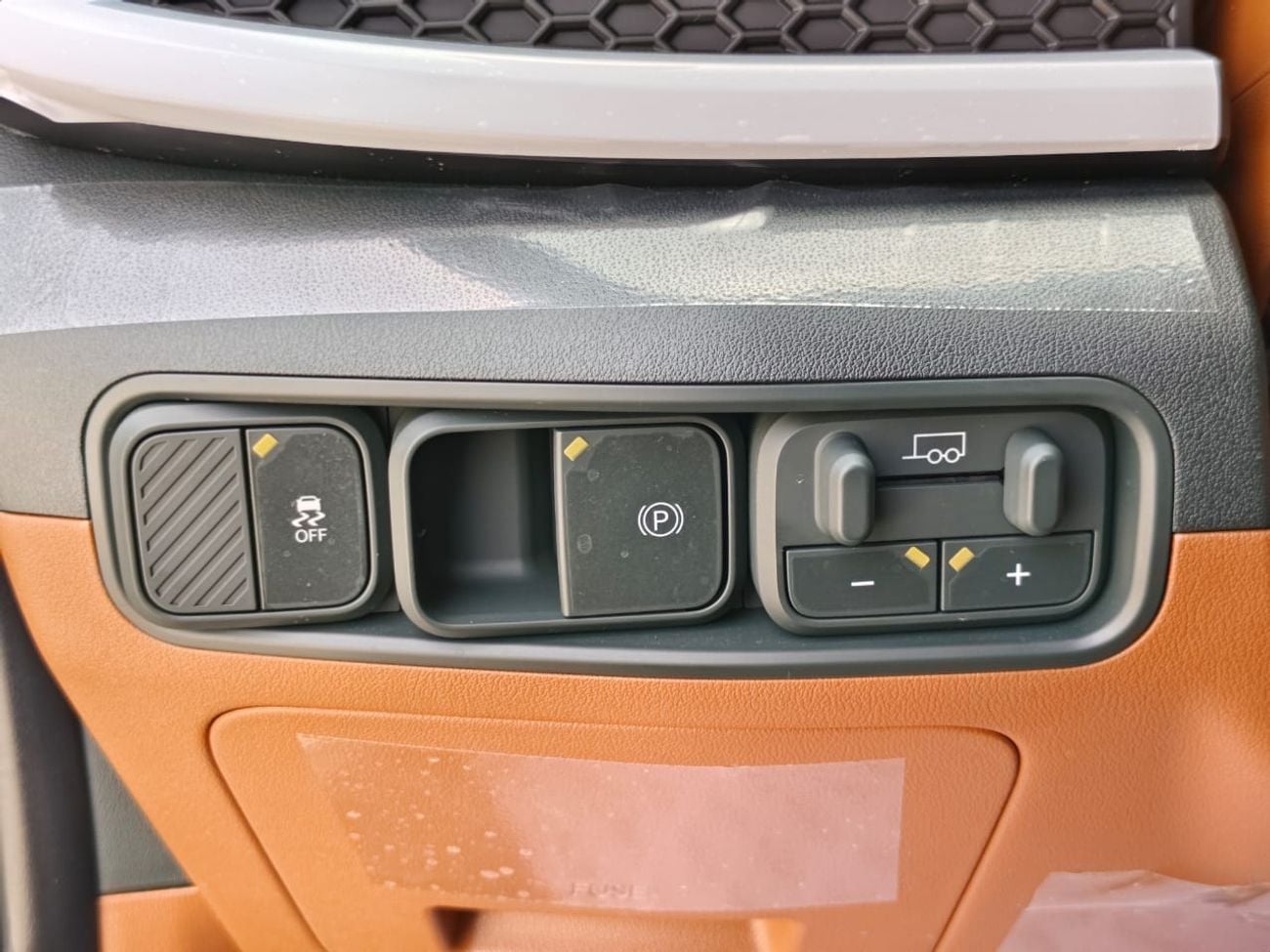 كيا تسمان Kia Tasman X PRO 2.5L Turbo 2026 – فل أوبشن | 2.5 لتر تيربو | بيج خارجي | داخلية بني