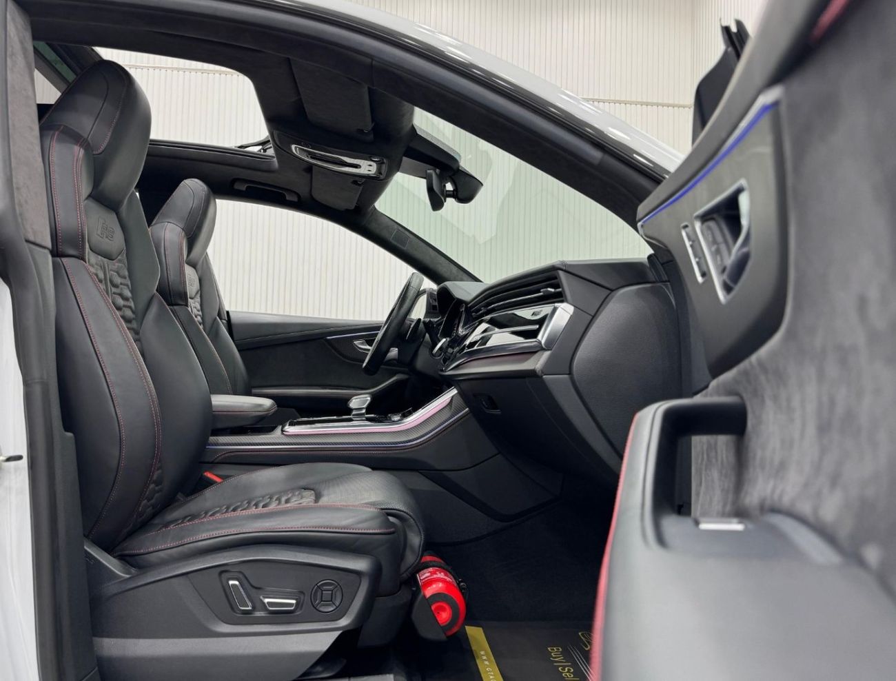 أودي RSQ8 Std 4.0L 2020 Audi Q8 RS, 1 Year Warranty+ Agency Service Pack, Full Service History, GCC