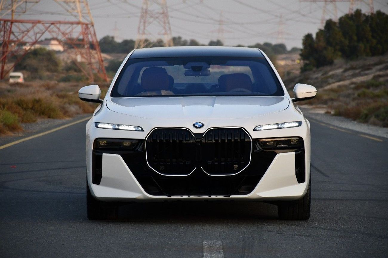 بي أم دبليو 735i BMW 735I  M KIT 2026  GCC