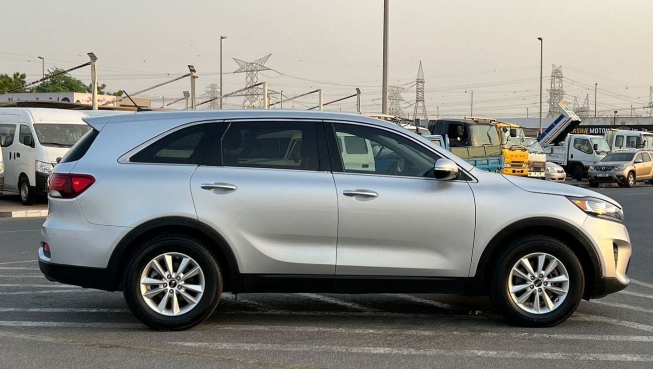 Kia Sorento 2019 Kia Sorento MidOption -3.3L V6 - Rear Camera - Auto trunk - Leather Seat -