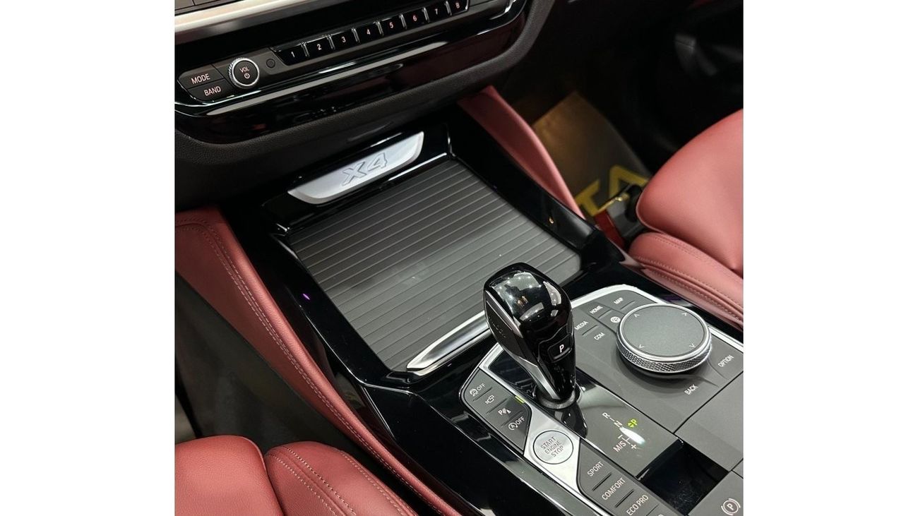 BMW X4 xDrive 30i 2022 BMW X4 xDrive30i M-Sport, April 2027 BMW Warranty + Service Pack, Full Options, Low