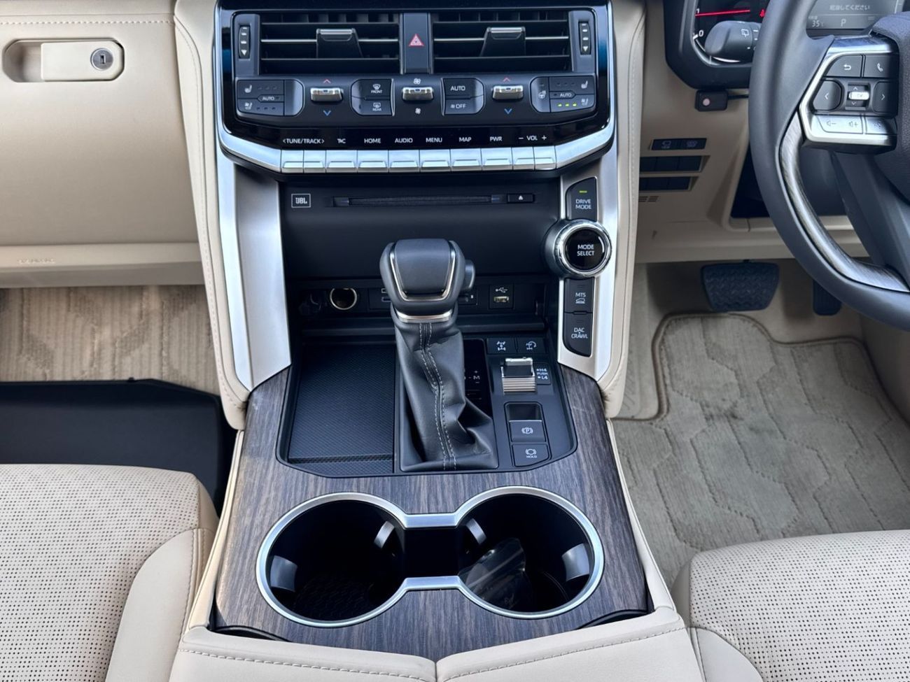 Toyota Land Cruiser (RIGHT HAND DRIVE) 2024 300 ZX PETROL BRAND NEW 0KM