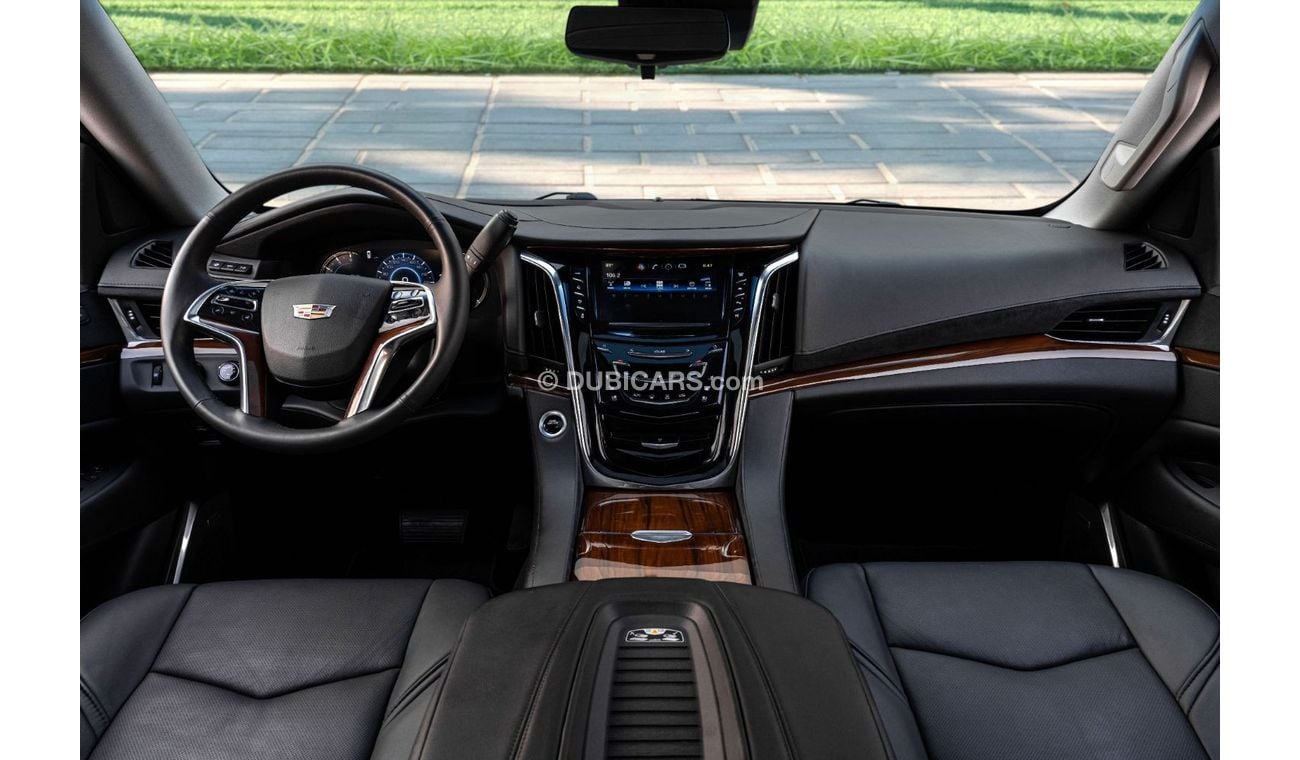 Cadillac Escalade | 3,721 P.M  | 0% Downpayment | Excellent Condition!