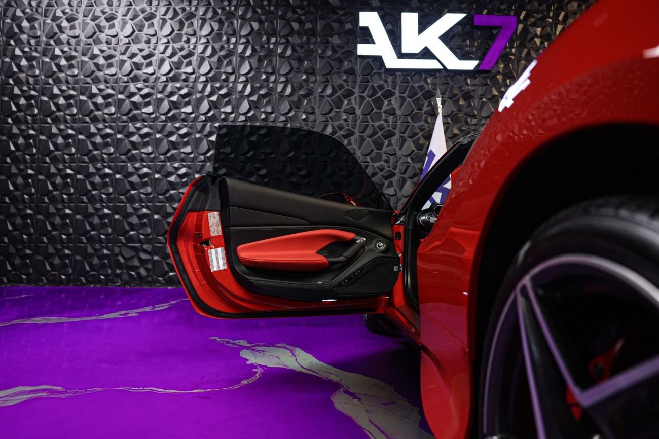 Ferrari F8 Spider STD Ferrari F8 Spider V8 Turbo HELE