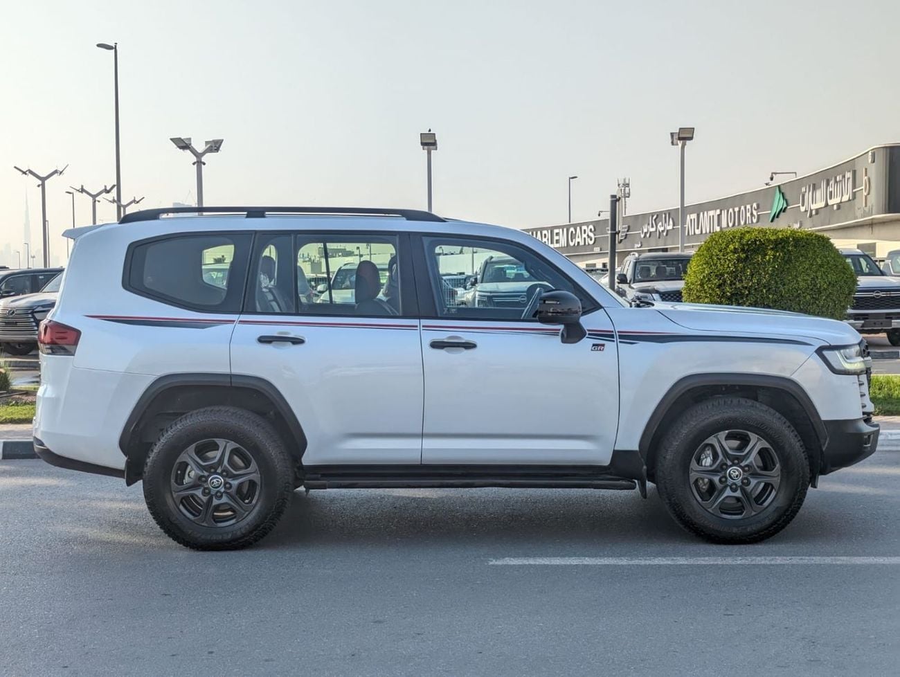 تويوتا لاند كروزر GR SPORT LHD Twin Turbo 3.3L V6 Diesel Engine Automatic Gear 4WD 7 Seats 5 door