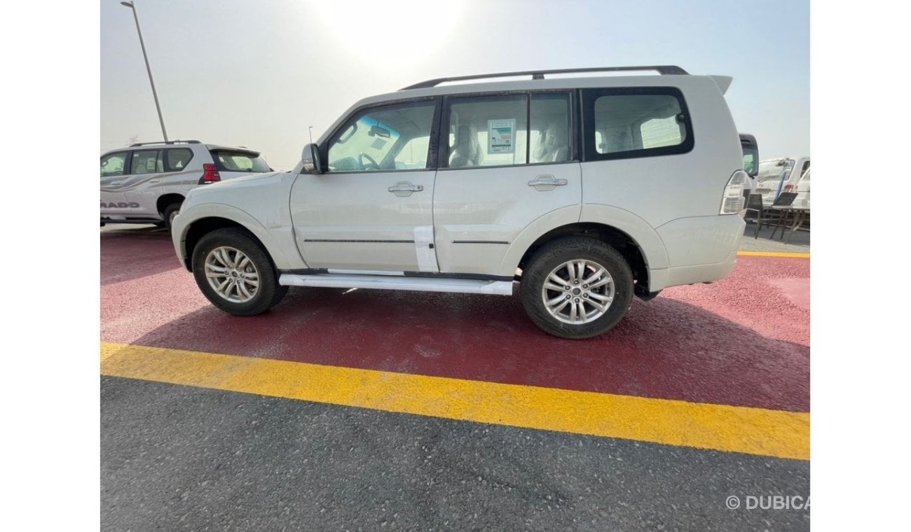 Mitsubishi Pajero MITSUBISHI PAJERO 3.8L, PETROL, MODEL 2020, COLOR WHITE, FOR EXPORT ONLY