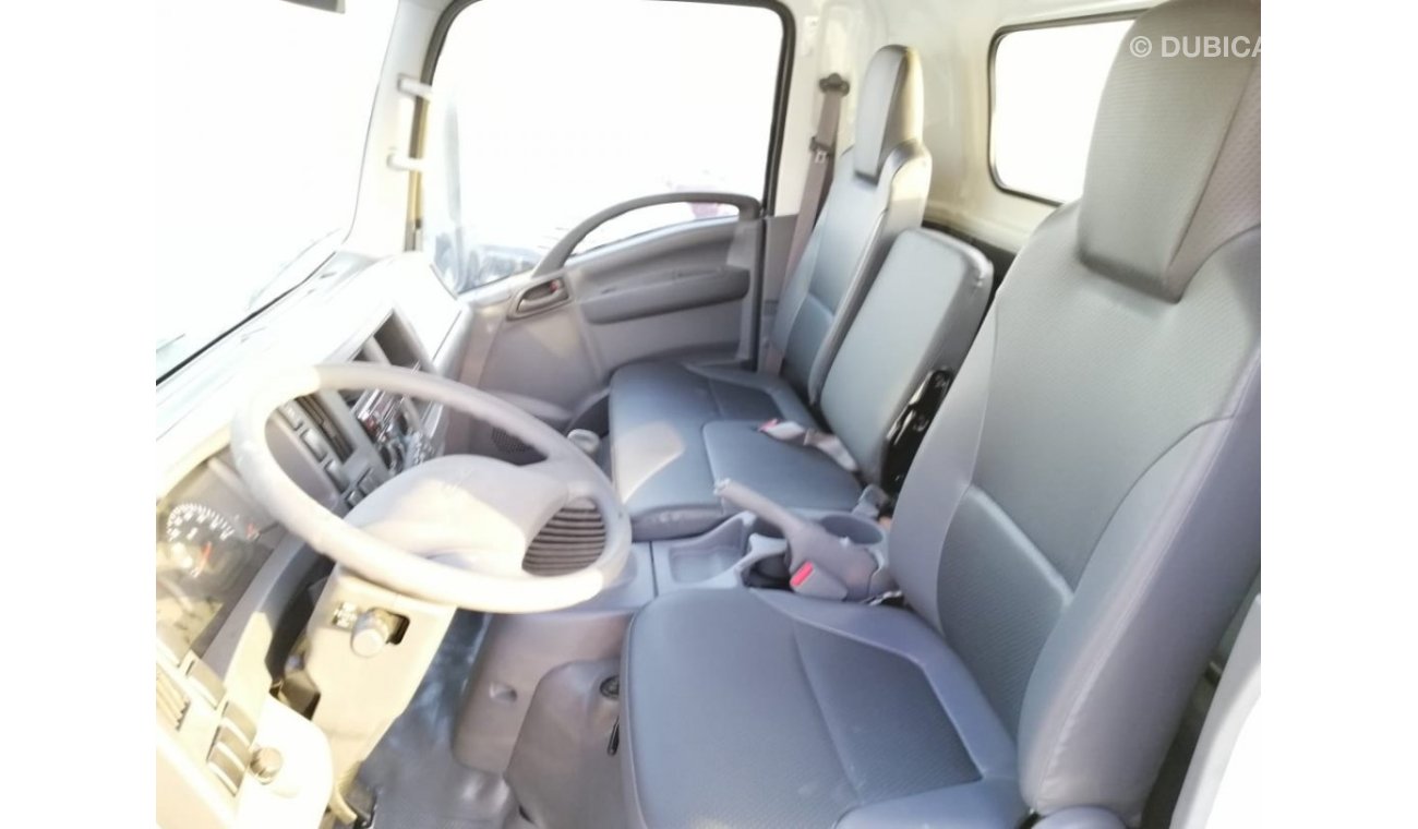 Isuzu NPR 4 ton