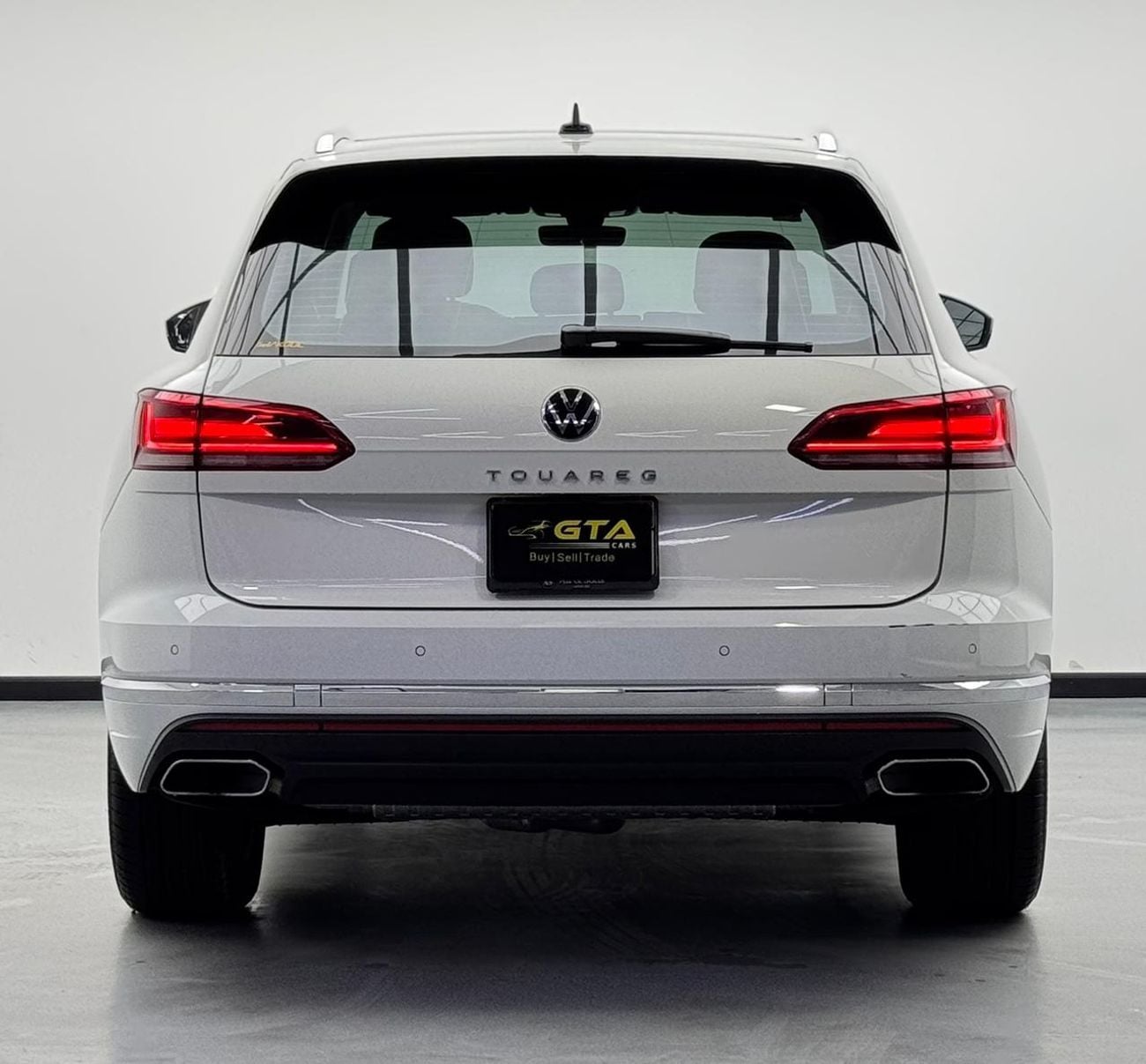 فولكس واجن طوارق 2023 Volkswagen Touareg highline Plus, 2026 VW Warranty + Service Pack, Full VW Service History, GCC
