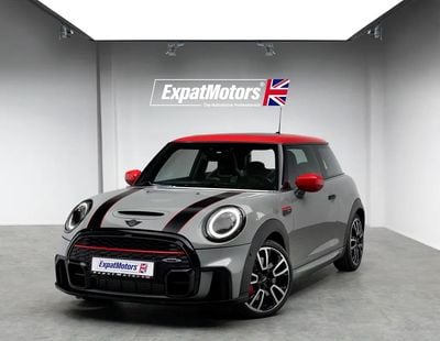 Mini Cooper 0% Down Payment Available • Full Service History • GCC