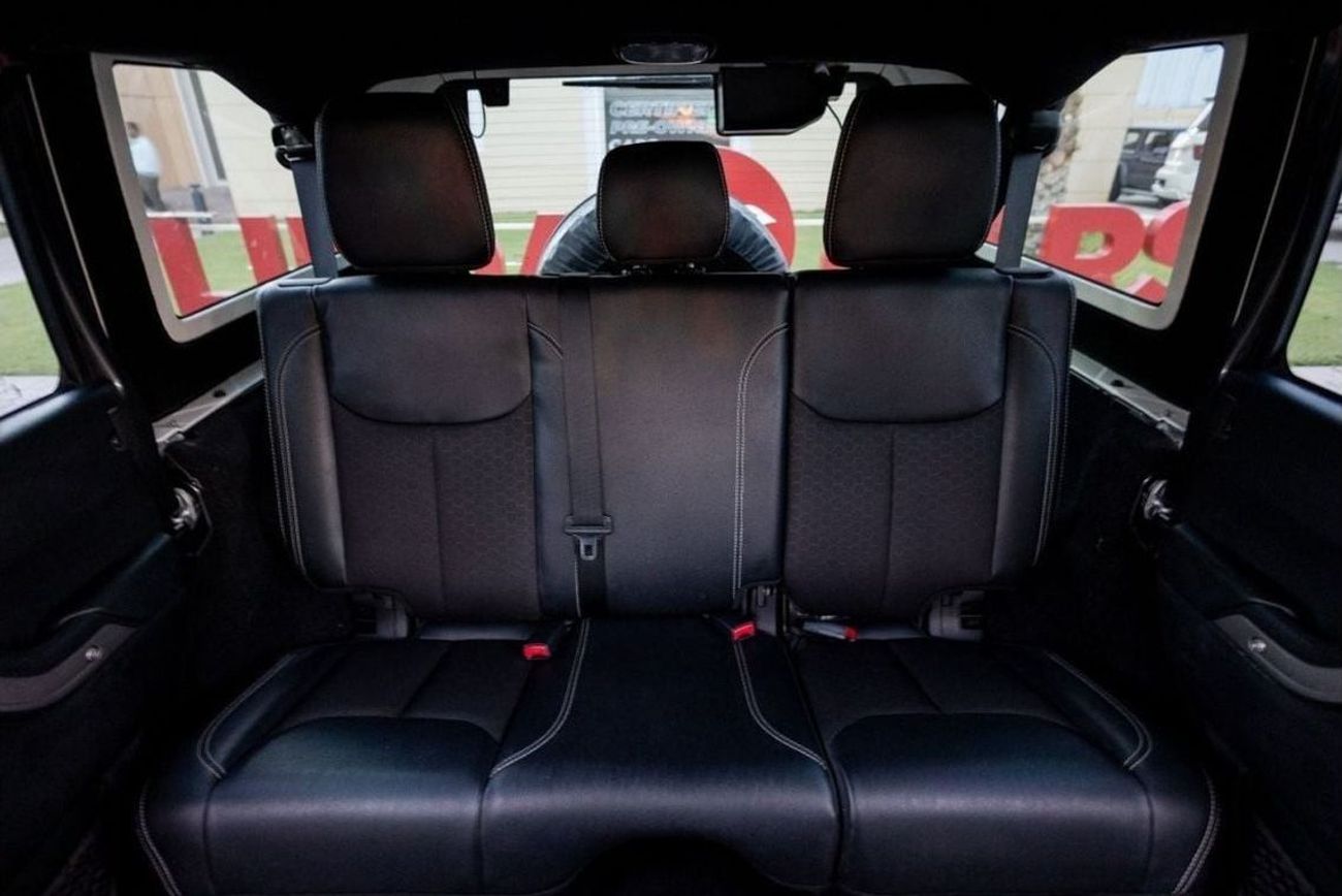 Jeep Wrangler Jeep Wrangler Unlimited Oscar Mike Edition 2018 GCC under Warranty with Flexible Down-Payment.