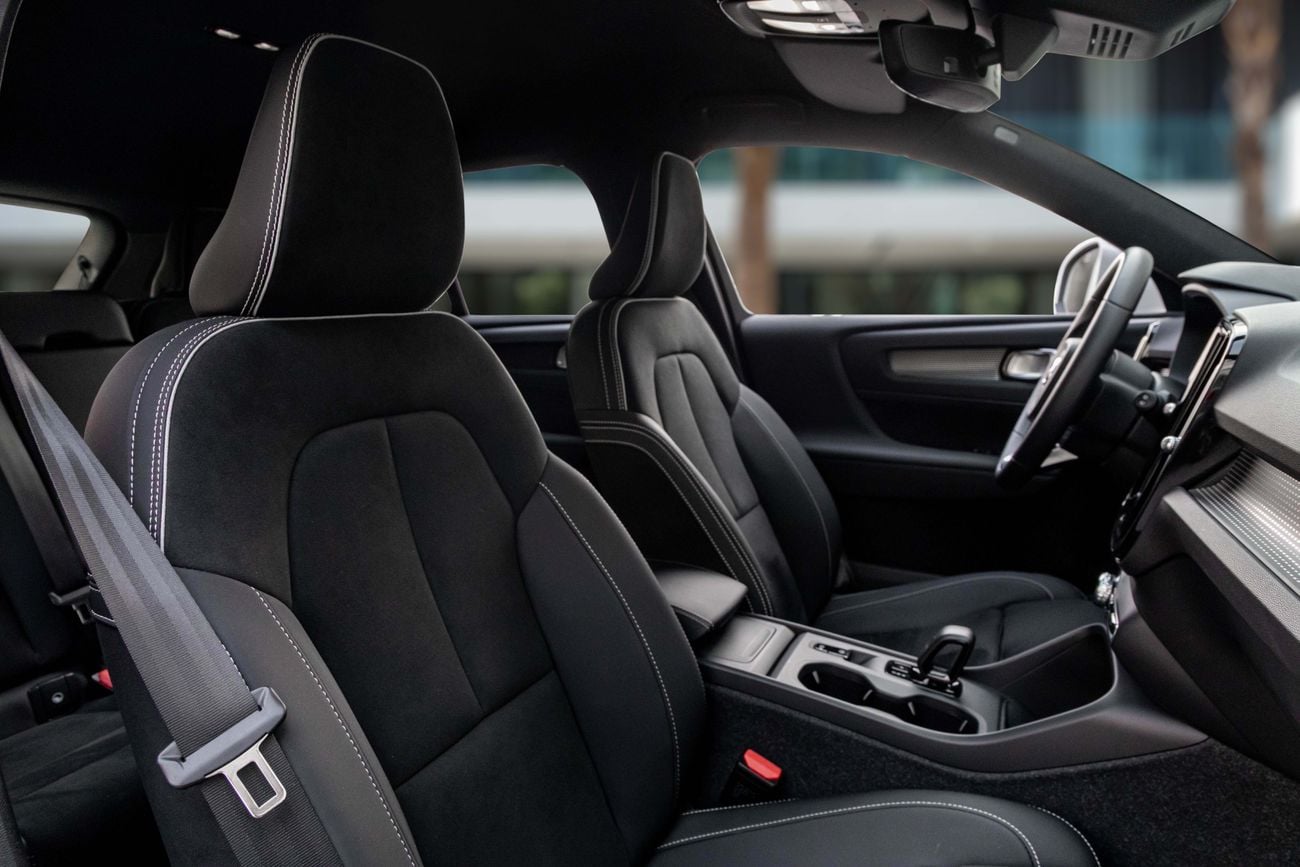 فولفو XC 40 CORE XC40 Core | 2,253 P.M | 0% Downpayment | VOLVO WARRANTY!