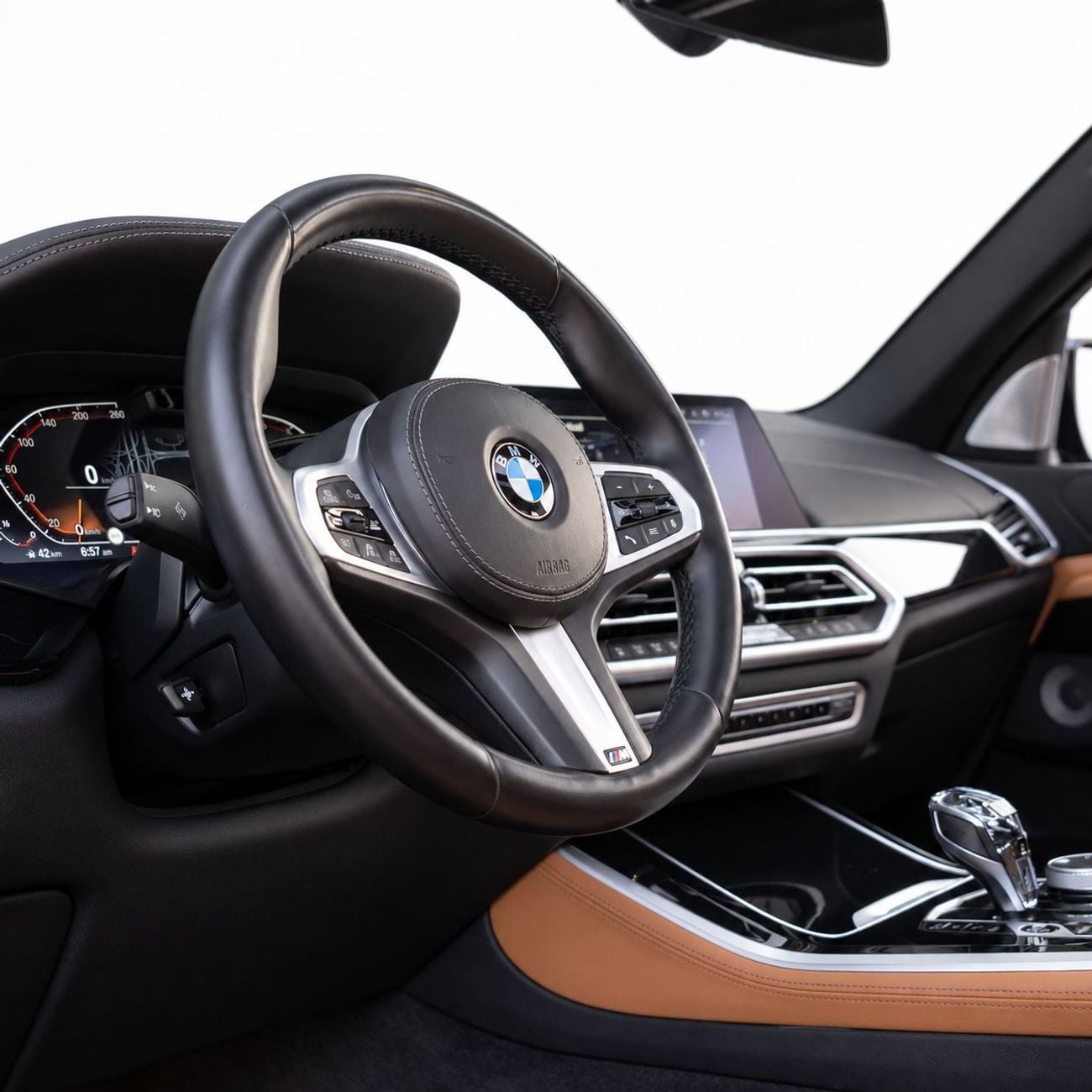 BMW X5 40i M SPORT AED 3,353 P.M • 0% Downpayment • BMW X5 xDrive40i M-Sport • 1 Year Warranty