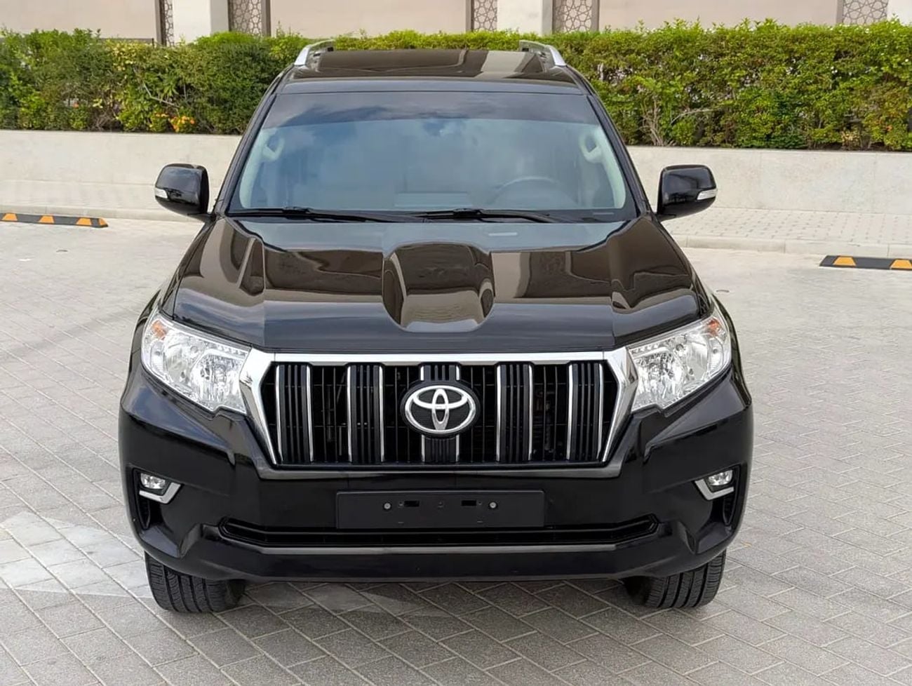 Toyota Prado TX-L Top Full Option GCC specs V6 4.0L Excellent Condition